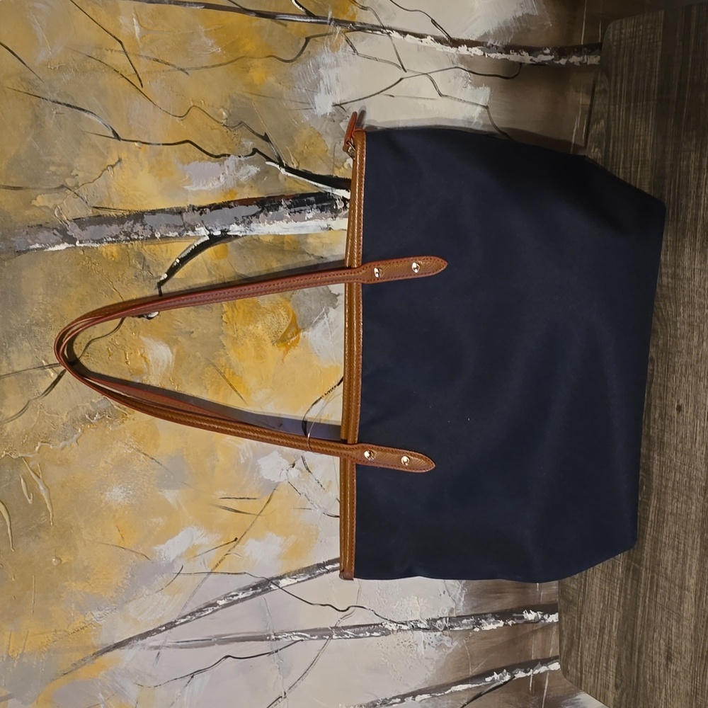 Coach Handbag - Picture 4 of 10